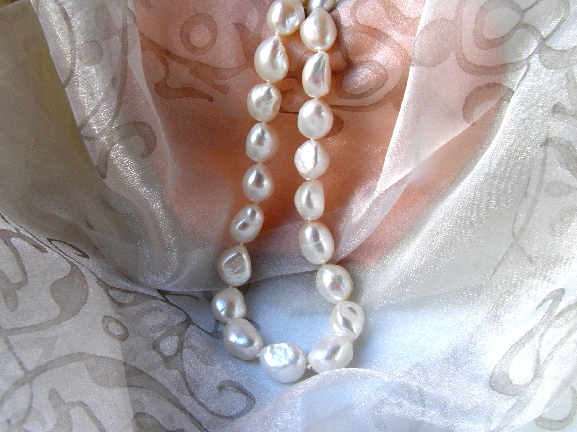 Pearl Perfect design room